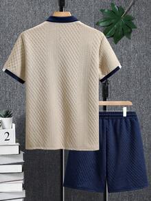 Manfinity Homme Bộ đồ nam gồm áo polo tay ngắn phối màu tương phản và quần short màu trơn. - Màu Khaki - Xem 2