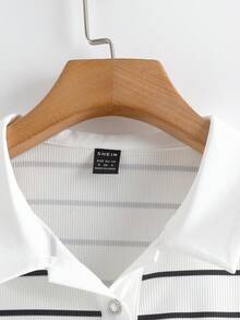 GlowEve Blusa sin mangas casual y versátil con cuello a rayas y botones hasta la mitad del delantero para uso diario - Blanco y Negro - Ver 5