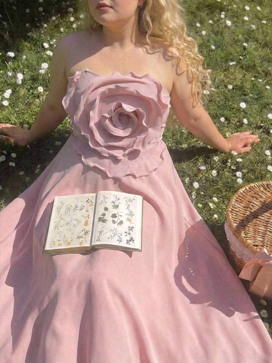 SHEIN MOD Đầm cúp ngực màu hồng họa tiết hoa 3D xếp ly, dáng xòe, không dây vai, dành cho nữ cỡ lớn, thích hợp cho sinh nhật, tiệc tùng, kỳ nghỉ lãng mạn. - Màu Hồng baby - Xem 1