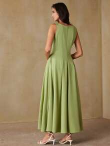 Revavyn 时尚设计感休闲通勤收腰无袖纯色连衣裙 - 綠色 - 查看 2