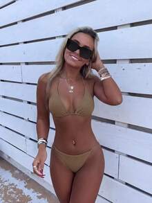 SHEIN Swim Bikini de 2 piezas con tiras finas y escote halter de tela especial para vacaciones de primavera/verano 2026, color marrón, sexy y con tanga - Marrón Mocha - Ver 7