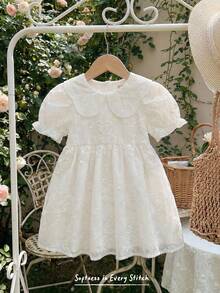 Cozy Pixies 女婴宽松可爱彼得潘领3D立体花卉刺绣泡泡袖中长连衣裙，白色，适合婚礼、花童、生日派对等场合 - 彩色 - 查看 2