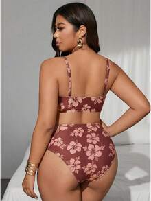 Swim Vcay 大码两件套印花圆领上衣和高腰泳裤泳装套装，适合夏季海滩度假。 - 彩色 - 查看 2