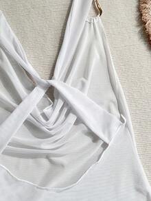 Swim Basics Áo khoác ngoài bikini mùa hè mới 2026 dành cho nữ, màu trắng trơn, chất liệu lưới, khóa kim loại trang trí, cổ khoét sâu, không tay, dáng rộng, gợi cảm. - trắng - Xem 9