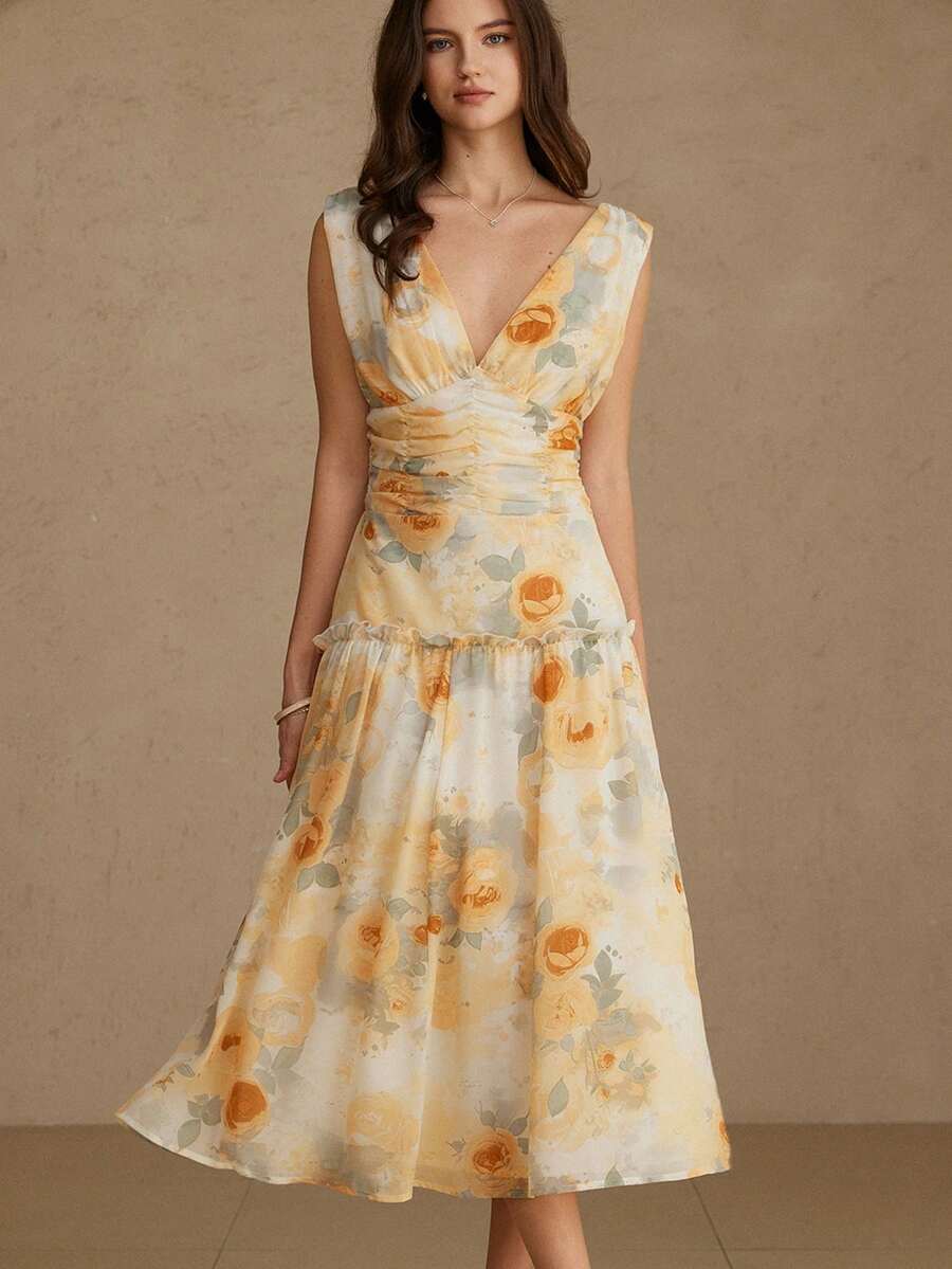 EMERY ROSE Đầm chiffon in hoa cổ điển, tông màu vàng mơ và xám, phong cách đồng quê retro, thiết kế cổ chữ V khoét sâu ngực, họa tiết hoa, chi tiết nhún eo, viền bèo nhún, chất liệu nhẹ và mềm mại, dáng ôm, rủ mềm mại, thích hợp cho buổi hẹn hò lãng mạn, đám cưới ngoài trời mùa xuân/hè, dạ hội, triển lãm nghệ thuật, lễ kỷ niệm, dã ngoại kỳ nghỉ, nhiều dịp. Đầm maxi không tay cổ chữ V nhún eo, in hoa màu vàng cổ điển thời trang. - Nhiều màu - Xem 1