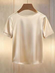 GlowEve 女士优雅珍珠装饰圆领休闲短袖T恤，高品质绉纱面料，适合通勤、聚会、派对、秋冬春夏穿着。 - 杏色 - 查看 2