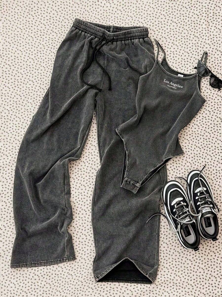 SHEIN Tween Girl Black Snowflake Fitted New York English Embroidered Knit Ribbed Suspender Jumpsuit And College Casual Simple Retro Street Style Snowflake Casual Pants Set Two Pieces Set - Grey - View 1