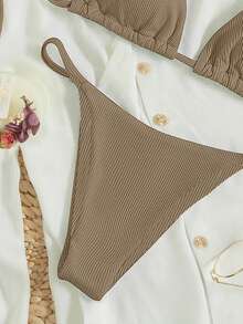 SHEIN Swim Bikini de 2 piezas con tiras finas y escote halter de tela especial para vacaciones de primavera/verano 2026, color marrón, sexy y con tanga - Marrón Mocha - Ver 4