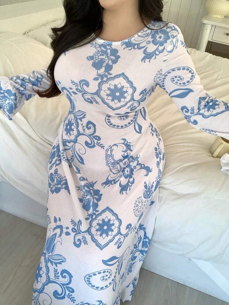 Dazy Plus Plus Size All-Over Print Fitted Crew Neck Elegant Long Sleeve Nightgown
