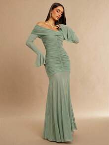 Silquee Solid Color Off Shoulder Ruched Fitted Elegant Long Sleeve Dress - Mint Green - View 3