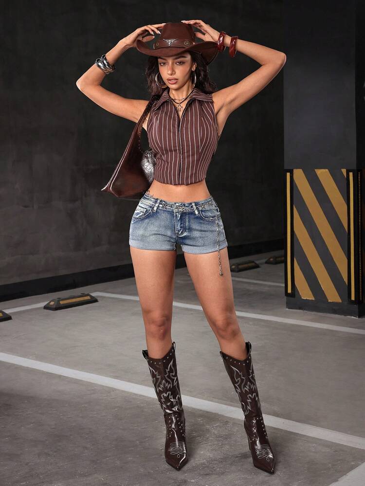 Jeanoix Y2K Low Waist Letter Embroidery Washed Rolled Hem Skinny Denim Shorts - Medium Wash - View 6