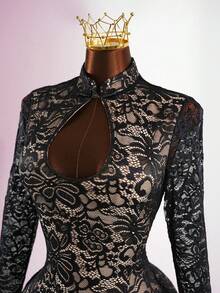 SaltGleam SaltGleam Vestido mini sexy con cuello de encaje negro, botones y calado para mujeres - Negro - Ver 5