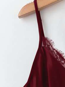 SHEIN CURVE+ Plus Size Solid Color Lace Patchwork Camisole, Going Out Tops - Burgundy - View 9