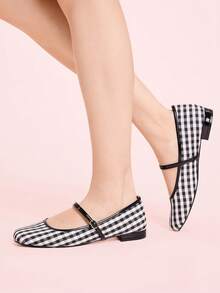 CUCCOO DOLLMOD 女士黑白格子玛丽珍鞋，平底方头，校园风日系可爱低跟鞋，春季鞋款，适合春假、复活节、圣诞节等场合。 - 黑與白 - 查看 4