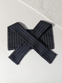 SHEIN 男宝宝三件套舒适休闲百搭日常时尚简约风套装，包括红色领短袖T恤POLO针织衫、白色条纹披肩、白色短裤及腰带，多件套制服正装，适合室内、室外、日常、运动、玩耍、派对、拍照、度假、节日、婚礼、迎婴派对、洗礼和一周岁生日庆祝等场合，春夏皆宜。 - 藍色 - 查看 6