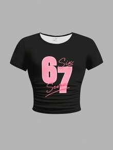 SHEIN 这款少女黑色和粉色时尚亮粉色趣味数字67印花T恤，采用修身休闲简约舒适圆领长袖设计，适合春夏日常穿着、外出、校园活动、街舞搭配等场合。它舒适百搭，时尚休闲，印有数字67图案，展现独特风格，别致新颖。 - 彩色 - 查看 3