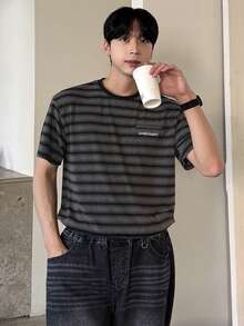 DAZY 男士短袖圆领条纹拼接下摆白色T恤，夏季款 - 彩色 - 查看 5