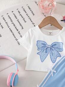 SHEIN Conjunto de camiseta de manga corta con estampado de lazo y pantalones acampanados de cintura elástica, estilo lindo y veraniego para bebé niña - Azul - Ver 4