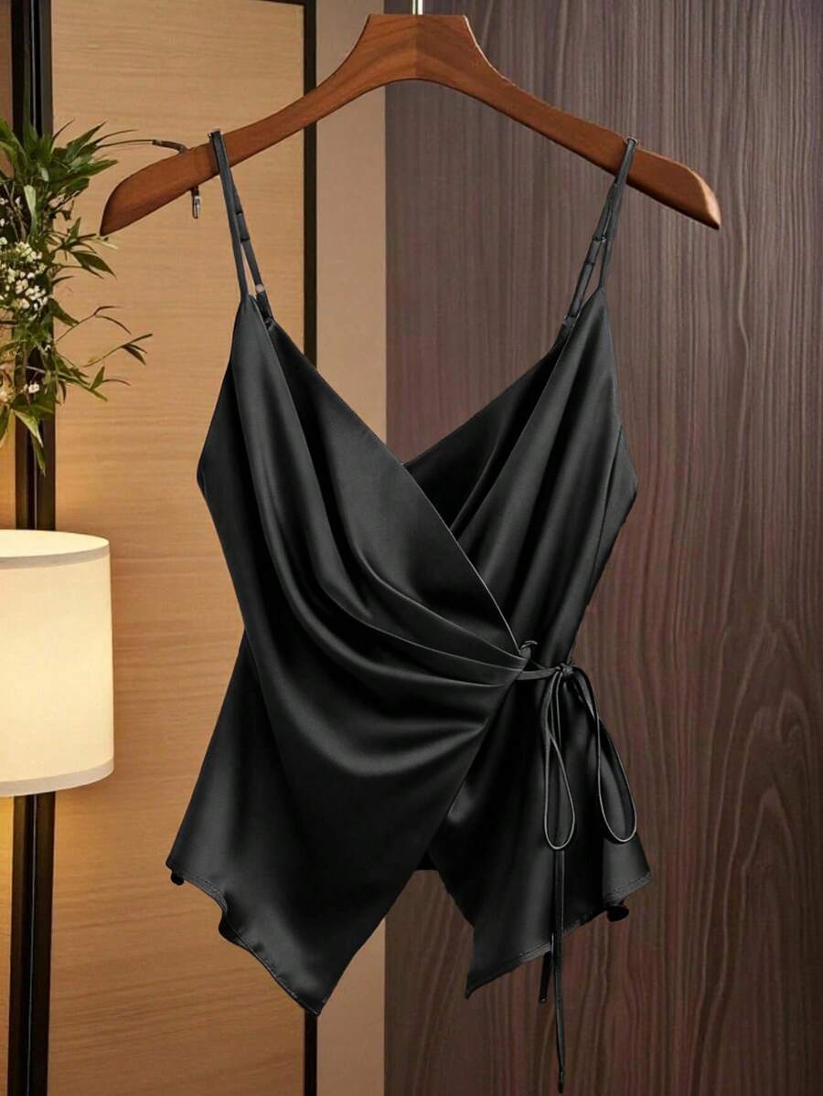 SHEIN Clasi 大码女式夏季优雅纯色裹身系带吊带衫 - 黑色 - 查看 1