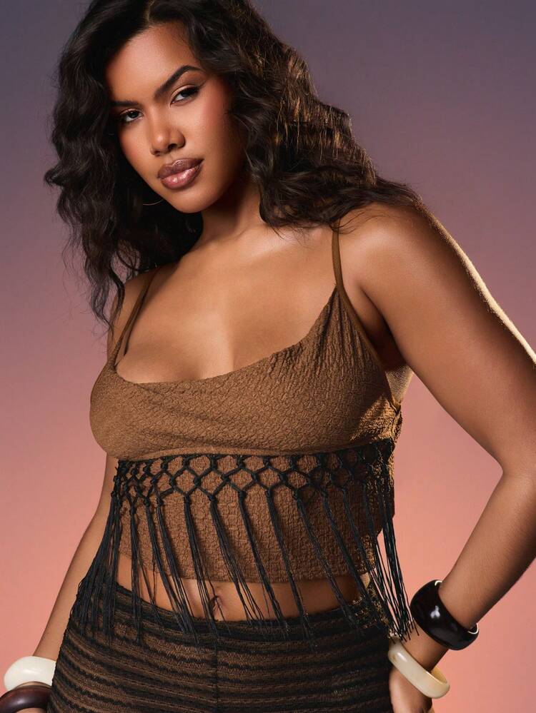 MISSGUIDED Strappy Textured Tank Top With Scoop Neckline And Fringe Detail Crop Length Summer Festival Camisole