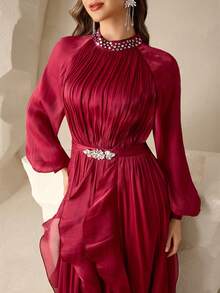 Coutiva 优雅闪亮的高领多层荷叶边下摆正式晚礼服，适合作为舞会礼服、生日派对礼服、毕业典礼礼服、返校派对礼服、音乐节礼服、伴娘礼服和告别晚宴礼服。 - 酒紅色 - 查看 6