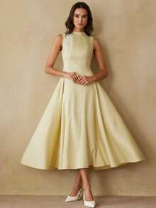 Revavyn Fashionable French Design Sense Commuting Cinched Waist 3D Floral Sleeveless Dress - Yellow - View 4