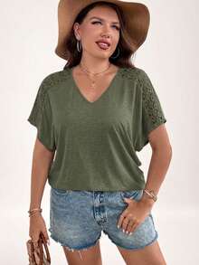 SHEIN LUNE Plus Size Solid Color V-Neck Lace Raglan Sleeve Loose Casual T-Shirt - Olive Green - View 3