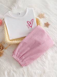 Set de 2 piezas de pijama con top de manga corta y pantalones con patrón bordado de corazón y ribete de encaje para niñas - Multicolor - Ver 1