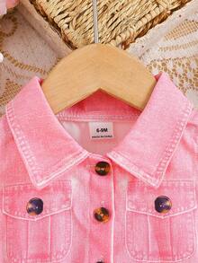 SHEIN 1 chiếc đầm denim không tay cổ bẻ cài nút cho bé gái, in hình động vật hoạt hình, dễ thương, thời trang, đa năng, phong cách retro, màu hồng nhạt, có túi giả, hàng mới mùa hè, thích hợp cho du lịch, nghỉ lễ, dự tiệc và nhiều dịp khác. - Hồng - Xem 6