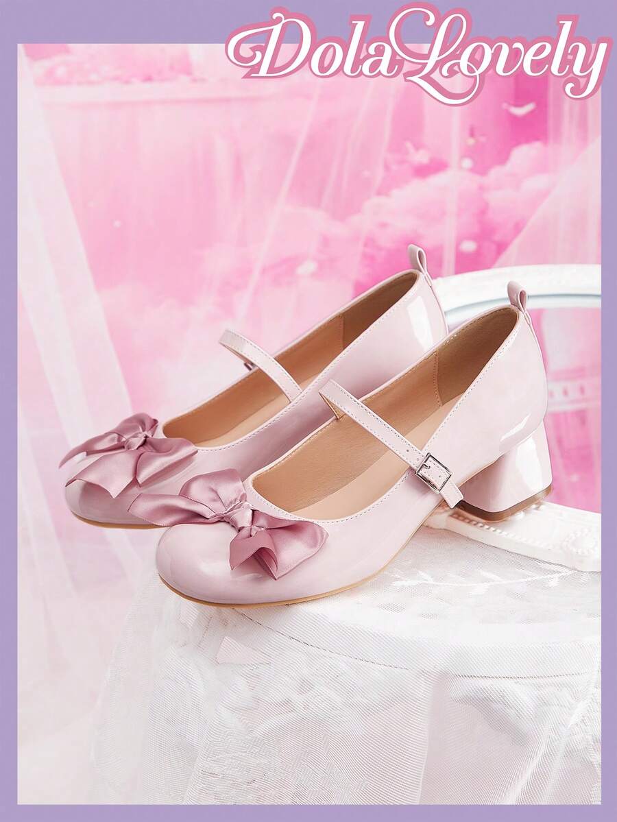 Dola Lovely 柔软可爱甜美少女风亮面漆皮高跟鞋，方头缎面蝴蝶结玛丽珍鞋，温柔甜美少女日常穿着，适合约会和下午茶场合 - 粉色 - 查看 1