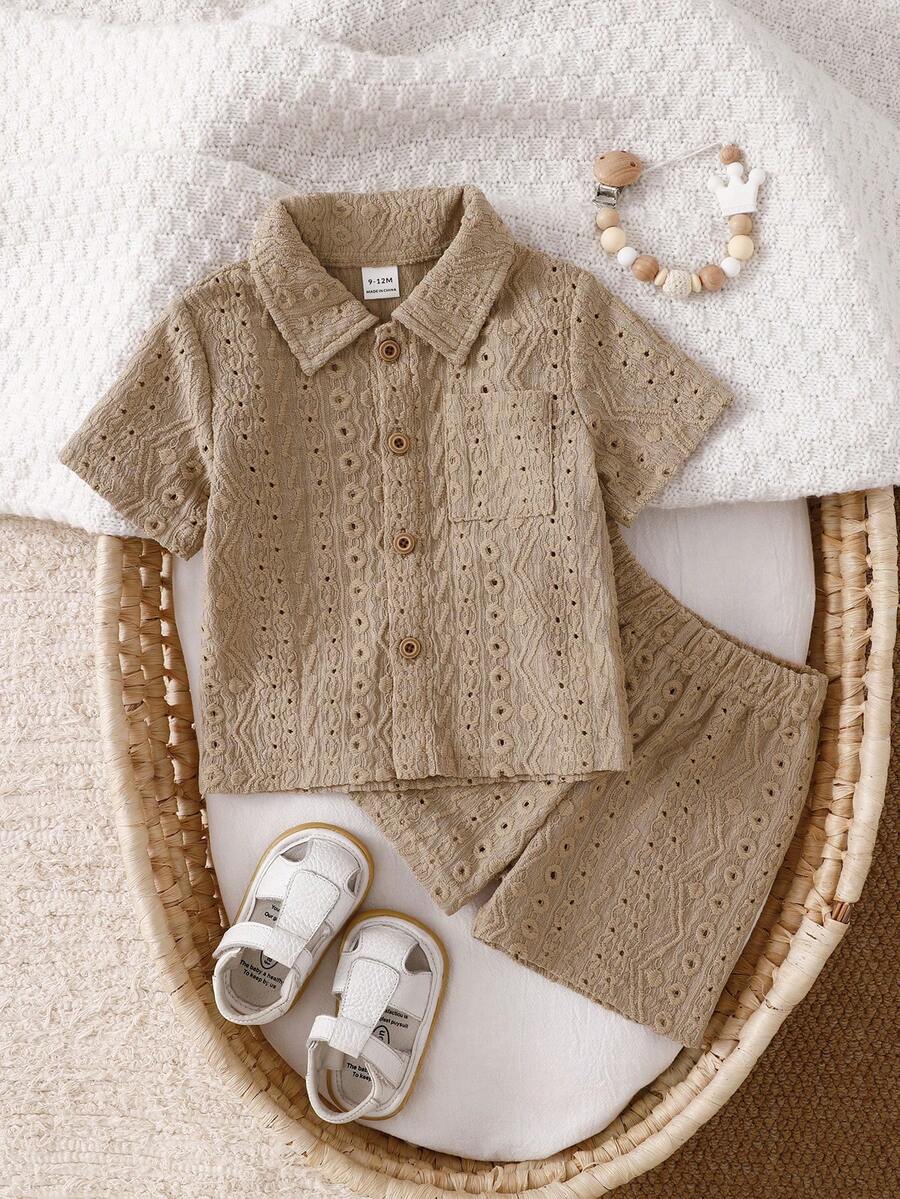 SHEIN 2件套春夏新款休闲纯色提花衬衫，纽扣口袋领，搭配松紧腰褶皱短裤，舒适百搭，适合男婴、儿童、幼儿穿着，尺码6个月至3岁。 - 杏色 - 查看 1