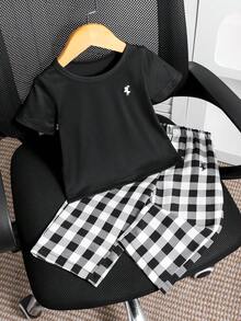 SHEIN 两件套女童夏季时尚简约街头风白色短袖T恤（黑色刺绣装饰）搭配杏色条纹裤，适合日常上学穿着 - 黑色 - 查看 10