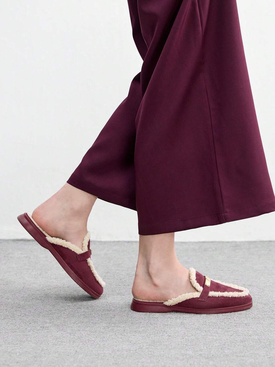 CUCCOO BIZCHIC Women's Fashion Burgundy Suede Metal Buckle Comfortable Thick Faux Fur Slip-On Mules, Flat Loafers Suitable For Outdoor, Work, Daily Wear, Versatile Valentine's Day