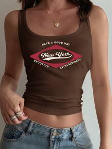 Livesso 女士字母印花修身吊带背心，咖啡棕色，夏季露脐上衣 - 咖啡棕 - 查看 3