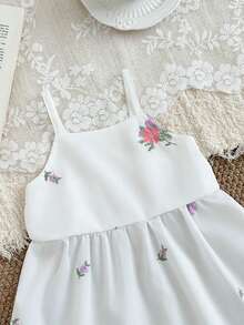 SHEIN Vestido casual de niña pequeña con bordado floral en los tirantes, cómodo y suave, adecuado para salidas de primavera/verano, regalo - Blanco - Ver 3