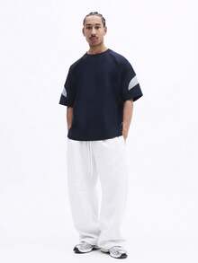 SUMWON Camiseta oversize de cuello redondo y manga corta con bloques de color y detalles de paneles contrastantes, estilo casual urbano - Azul Marino - Ver 3