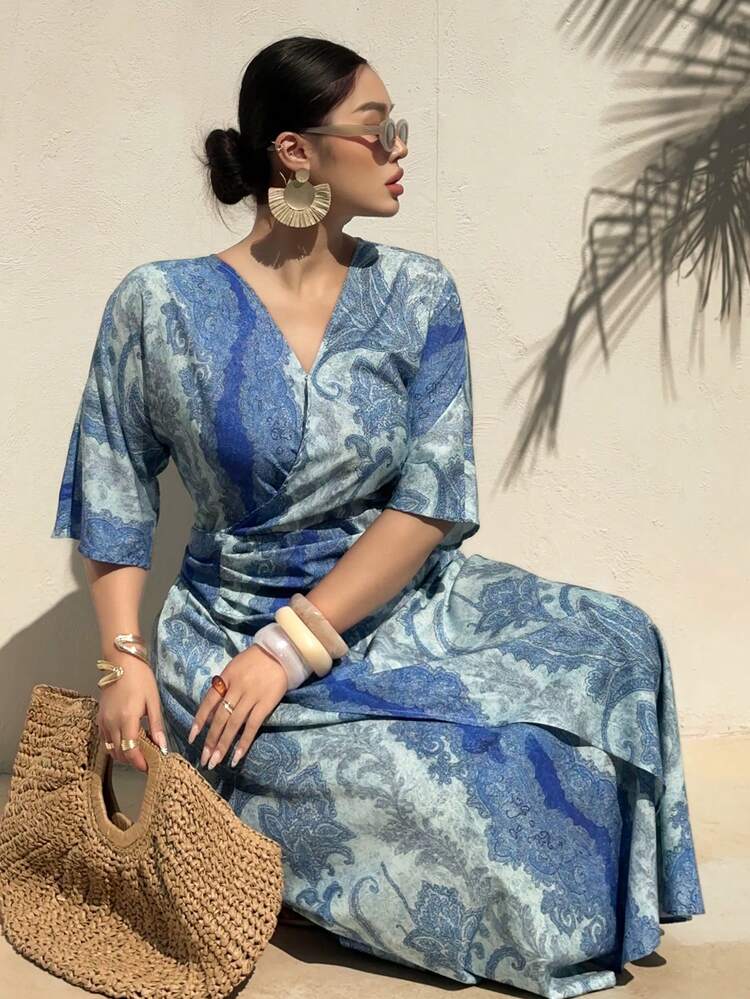 Dazy Plus Fashionable Printed Fitted Shoulder Sleeve V-Neck Oblique Placket Fishtail Dress, Elegant Party Dress For Plus Size Women, Short Sleeve Sundress Boho