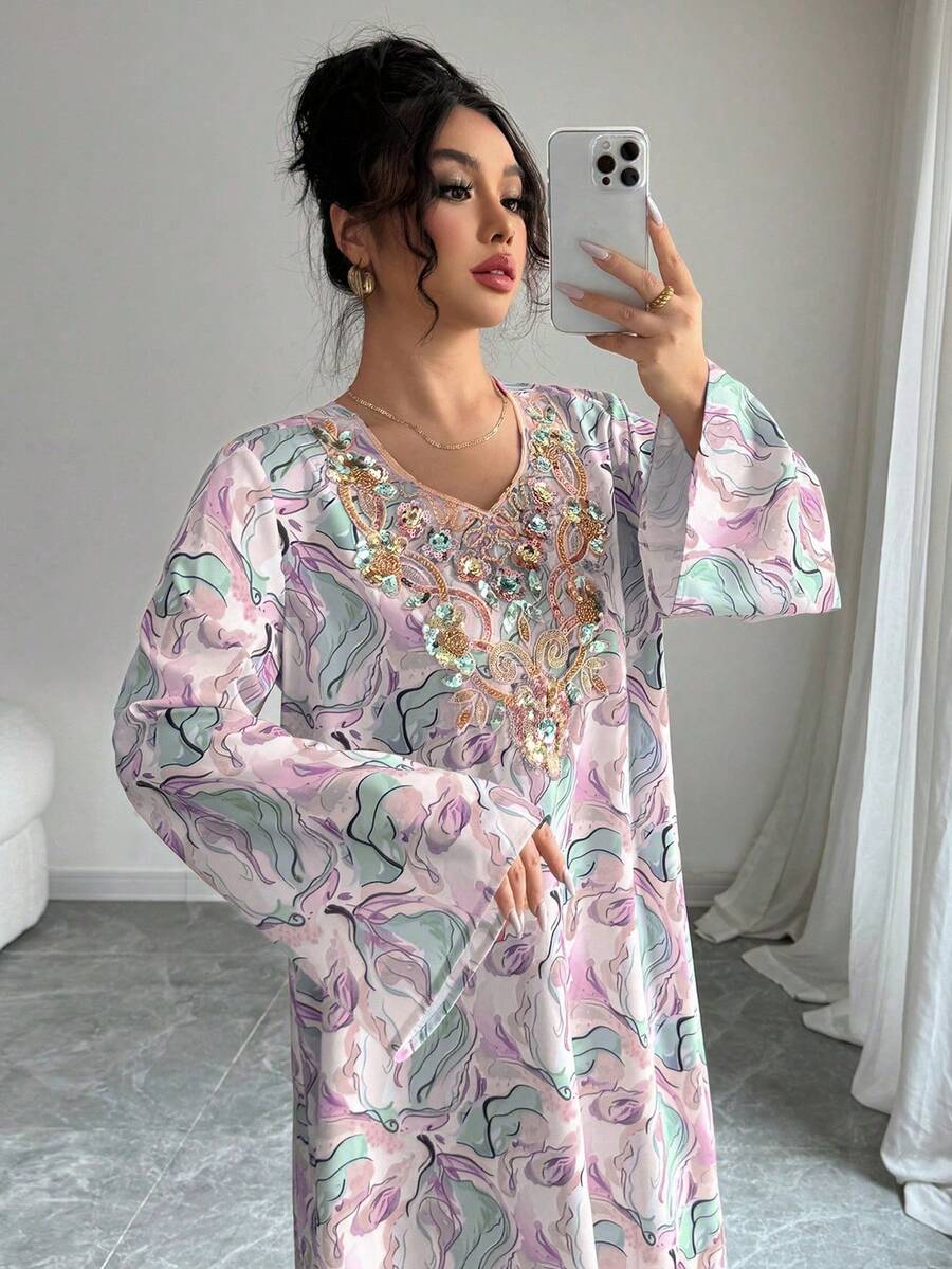 Yasmyna 女士V领长袖亮片刺绣彩色印花宽松优雅浪漫阿拉伯风格连衣裙 - 彩色 - 查看 1