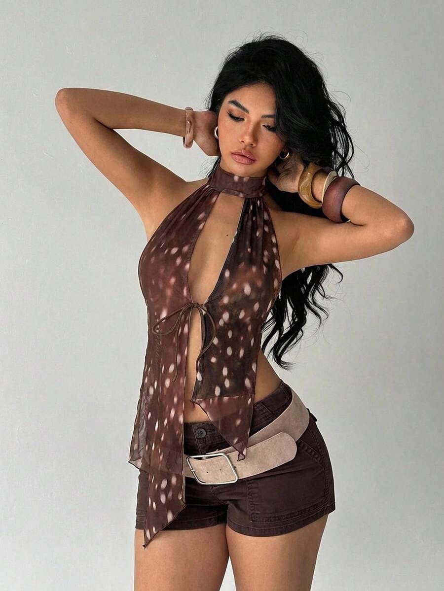 Aloruh Top corto sexy con diseño de nudo en la espalda y bajo asimétrico, adecuado para citas y fiestas - Caqui - Ver 1