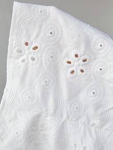 SHEIN LUNE 2件套女士休闲条纹无袖优雅女士上衣和条纹裤套装，适合节日、夏季、简约波西米亚风、复古风夏季女装，魅力春假狂欢装，节日春假装，两件套白色女士裤装套装，夏季套装，白色亚麻裤装套装，女士白色夏季套装，白色镂空套装，加大码白色套装，两件套裤装套装，白色套装，加大码女士裤装套装，蕾丝套装，女士白色套装，白色加大码女士白色裤装套装，加大码裤装套装，夏季裤装套装，女士白色套装，白色蕾丝套装，加大码夏季套装，白色阔腿裤套装，白色上衣和裤子套装，女士白色夏季服装，白色蕾丝裤装套装，女士白色套装，夏季白色套装，女士夏季套装 - 白色 - 查看 7