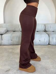 Dayanna Comas Minimalist Commute & Homewear Apricot High Waist Body-Con Flared Leg Knit Pants For Young Women In Fall/Winter - Coffee Brown - View 4