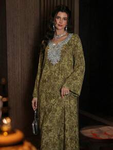 Al Najma Đầm dài tay màu xanh lá cây dệt jacquard thêu hoa cổ điển dành cho nữ, kiểu dáng thanh lịch Ả Rập. - màu xanh lá - Xem 4