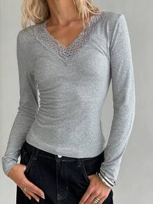 TRNVIE 1pc Women's Simple V-Neck Lace Patchwork Long Sleeve Tight Fitted T-Shirt, White, Versatile Christmas & Winter Wear For Spring 2000s Style Tight Tops - Light Grey - View 5