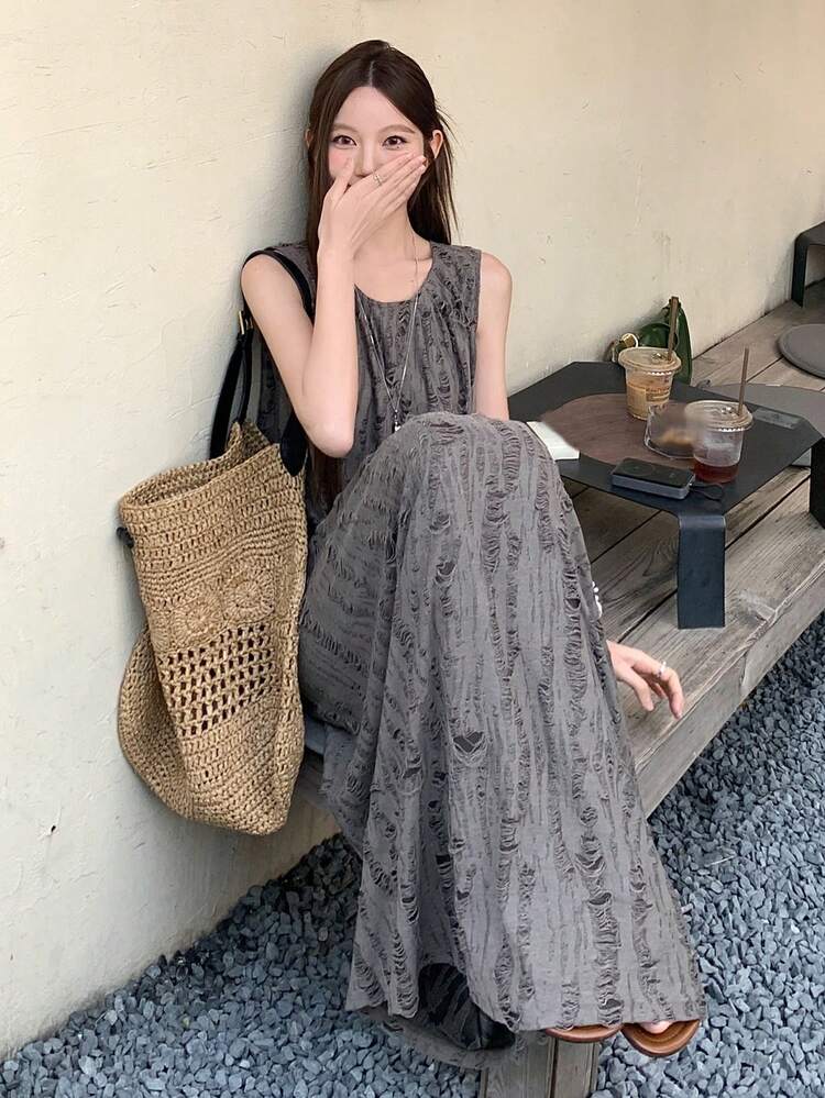 Women's Casual Round Neck Distressed Design Long Dress, Suitable For Dates, Vacations, And Outings