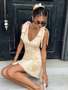 Pariaura Women's Elegant Embroidered Tie-Back Sleeveless Dress - Pale Yellow - View 5