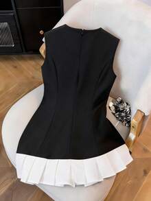 Lyxana Women's Fashionable Elegant Contrast Color Bow Sleeveless Dress - Multicolor - View 2