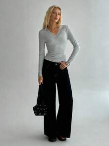 TRNVIE 1pc Women's Simple V-Neck Lace Patchwork Long Sleeve Tight Fitted T-Shirt, White, Versatile Christmas & Winter Wear For Spring 2000s Style Tight Tops - Light Grey - View 3