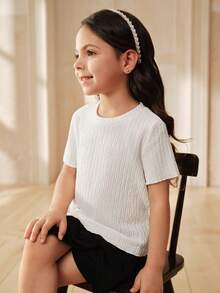 SHEIN Young Girls White Textured Round Neck Short Sleeve T-Shirt Everyday Casual Fitted Semi-Sheer Polyester Regular Length - White - View 3