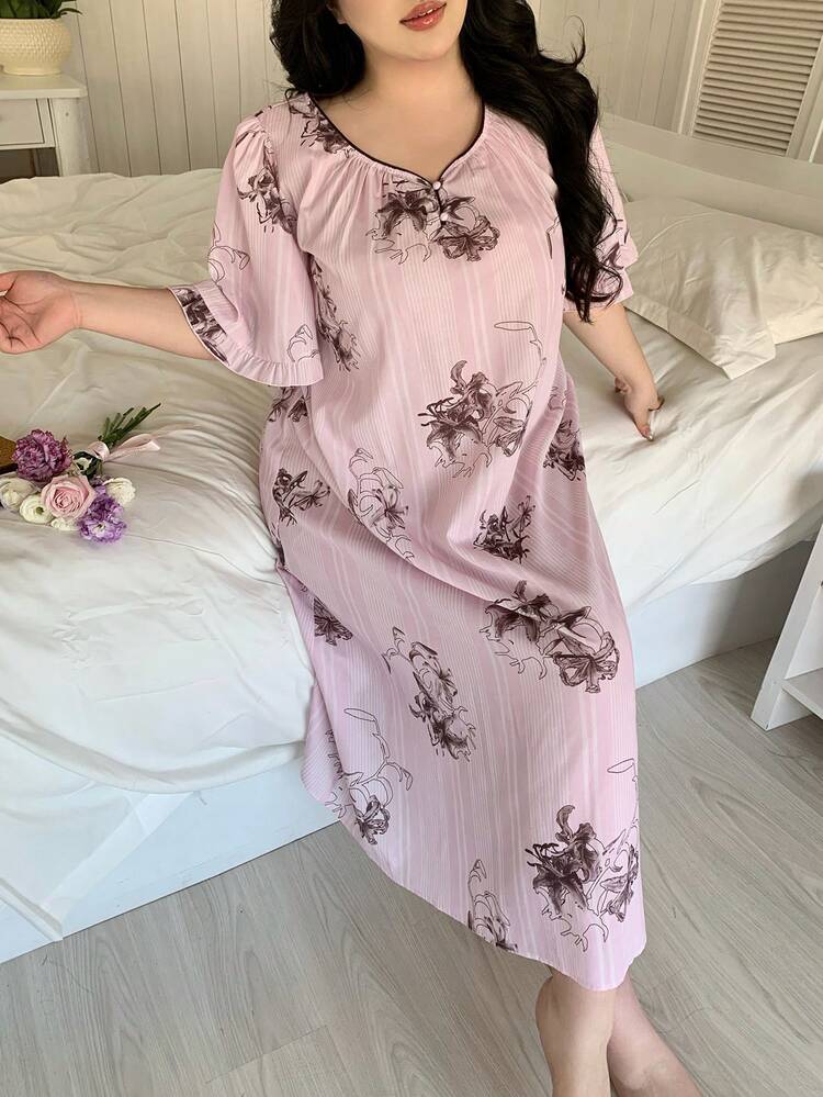 Dazy Plus Plus Size Floral Print V-Neck Elegant Short Sleeve Nightgown