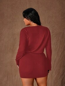Rustia Sexy Plunging Neck Long Sleeve Stretchy Bodycon Plus Size Dress - Burgundy - View 2